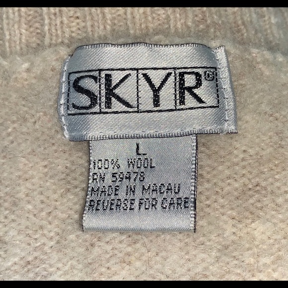 Wool sweater - Picture 3 of 3